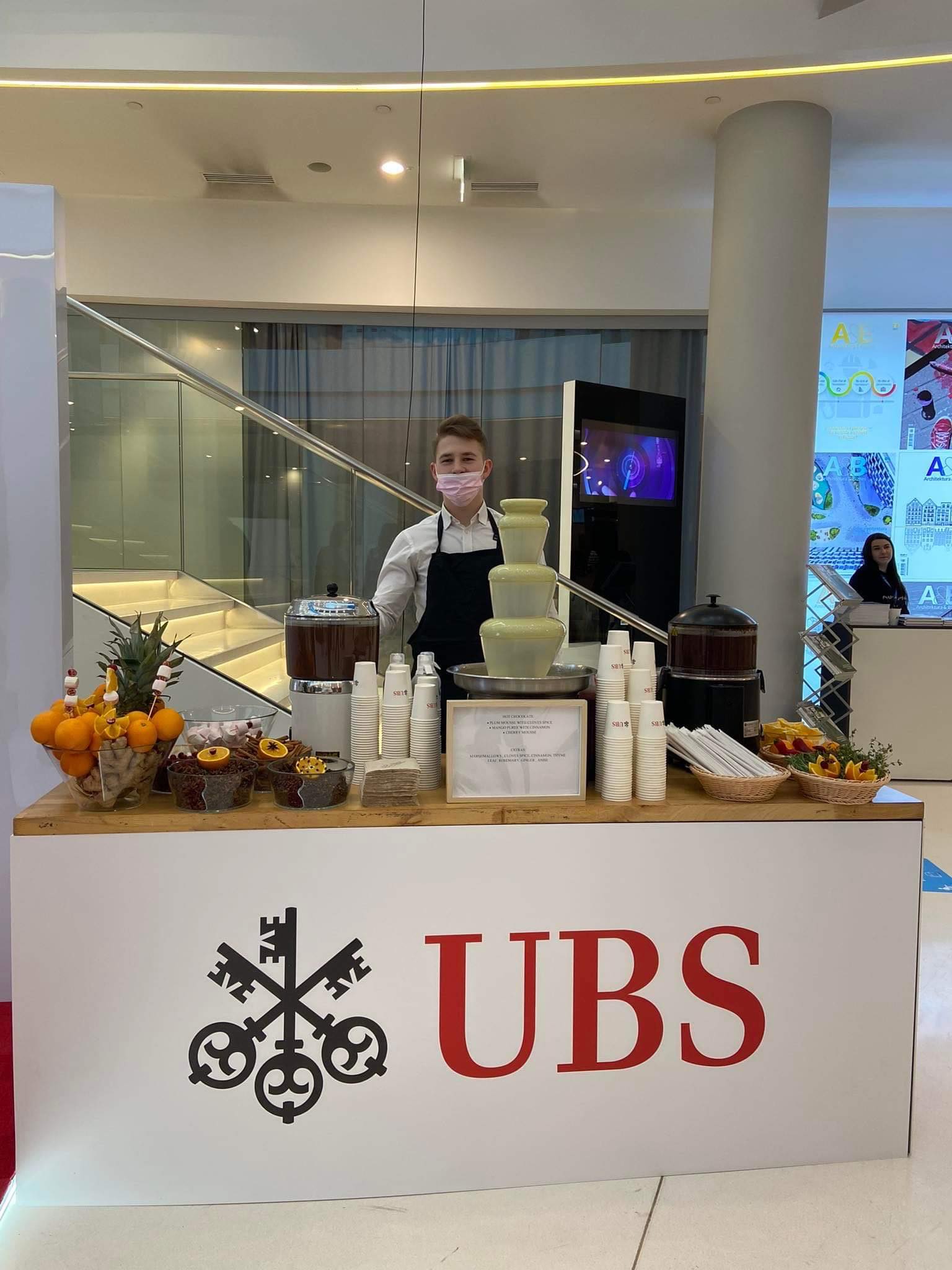 Bar z gorącą czekoladą Ubs